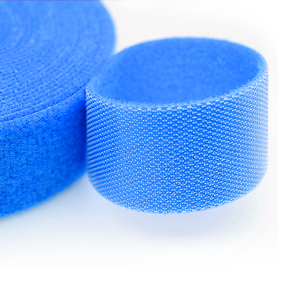 Back-to-back hook and loop fasteners