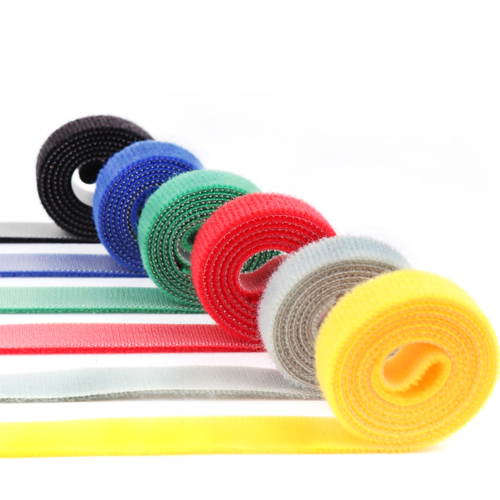 Back-to-back hook and loop fasteners